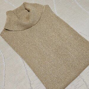 PETITE SOPHISTICATE SILK GOLD SLEEVELESS TURTLENECK with  METALLIC ACCENTS SZ P